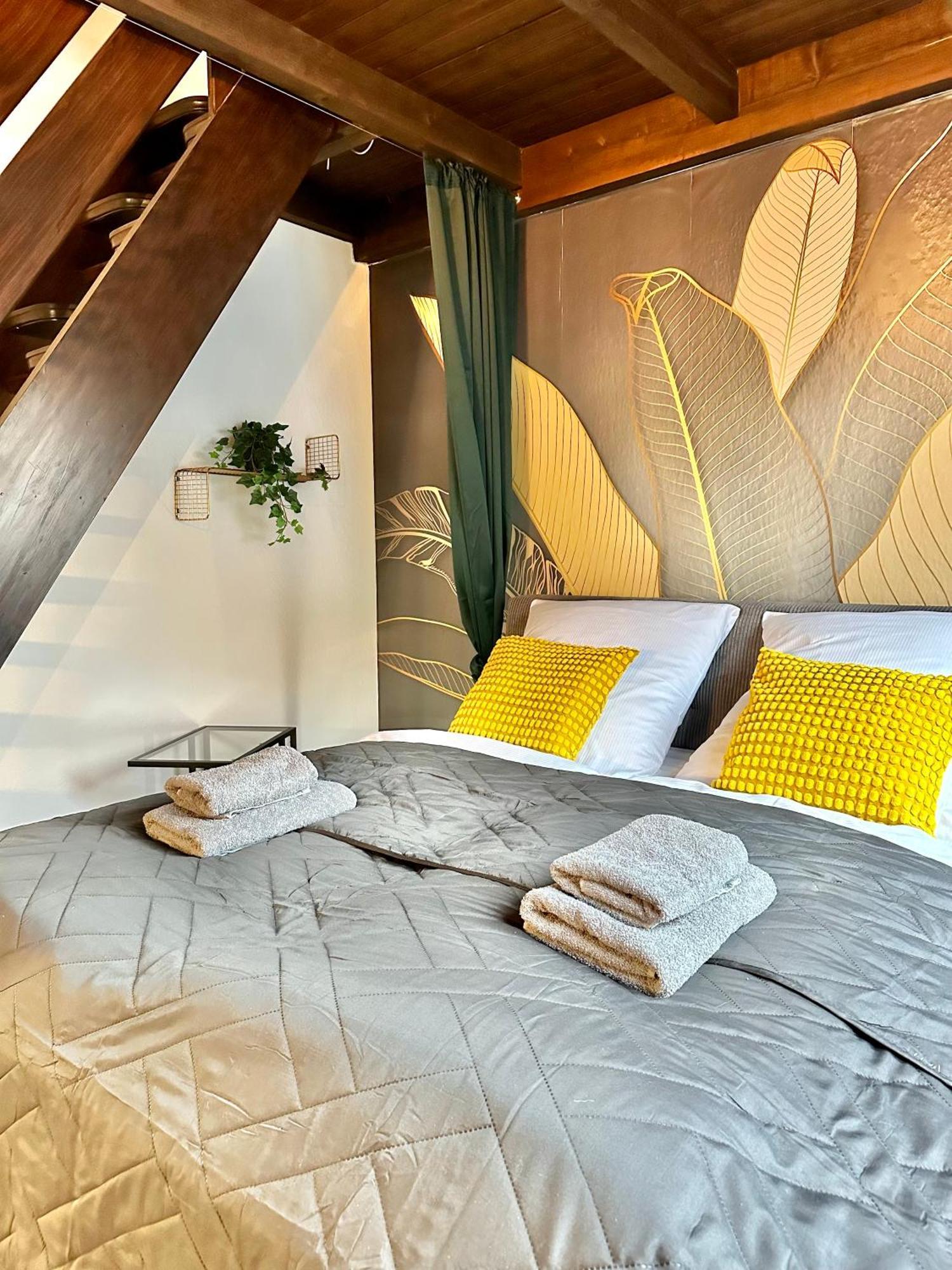 City-Apartment Mit Dachterrasse & Massagesessel In Der Fussgaengerzone K4 オルデンブルク エクステリア 写真